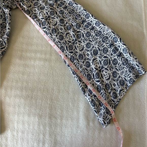 Lulus Ivory and Navy Blue Floral Print Romper Women's Size Medium Fair Condition - Picture 10 of 16